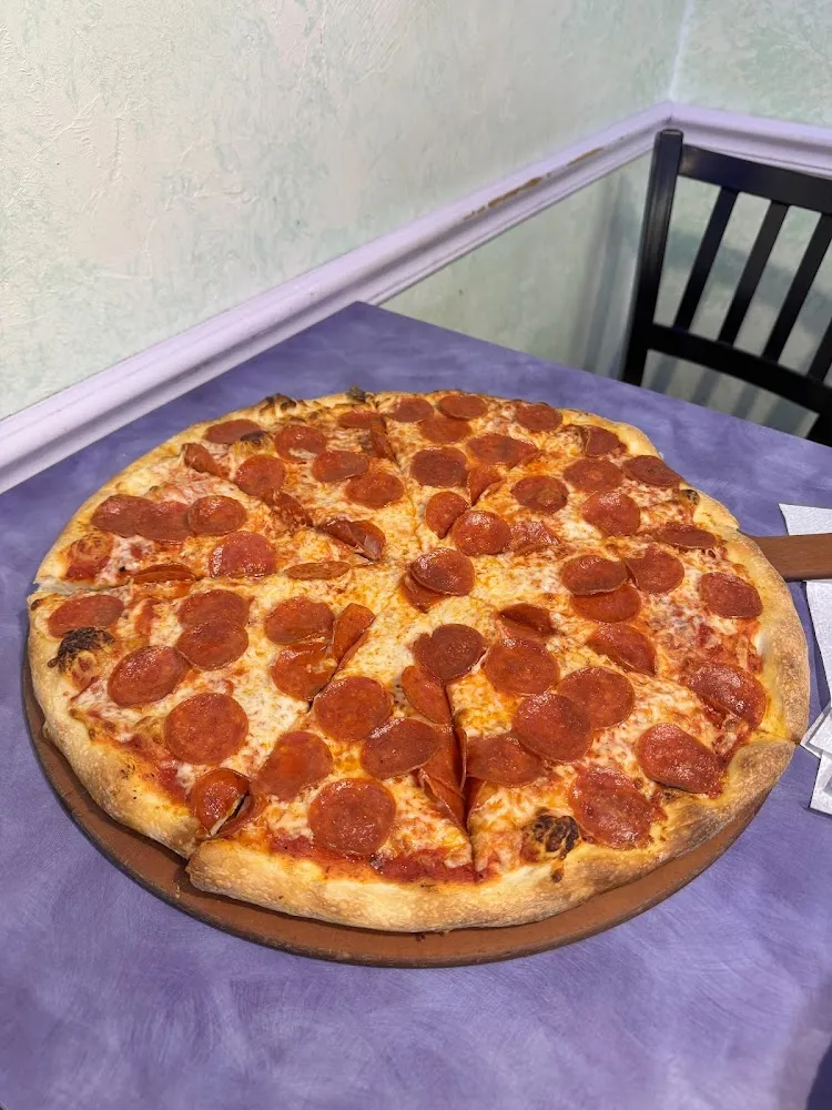 Extra Pepperoni Pizza